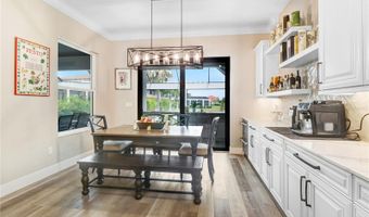 6104 LAGOMAR Ln, Apollo Beach, FL 33572