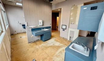 1090 New London Ave 5, Cranston, RI 02920