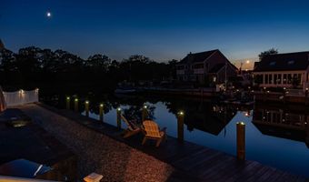 96 Windjammer Ct, Bayville, NJ 08721