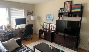 732 N OAKLAND St, Arlington, VA 22203