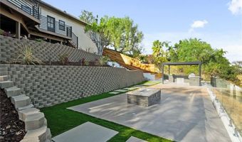 7460 E Hummingbird Cir, Anaheim, CA 92808
