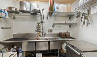 401 OAK St, Brookings, OR 97415