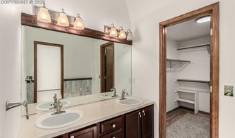 2570 Hatch Cir, Colorado Springs, CO 80918