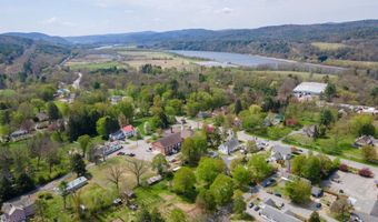 38 Elm St, Charlestown, NH 03603
