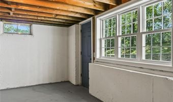 88 Grand View Rd, East Greenwich, RI 02818