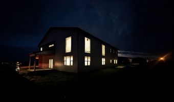 38515 129th St, Aberdeen, SD 57401