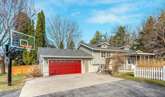 6517 County Rd 5 NW, Annandale, MN 55302