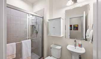 2236 S GLEBE Rd, Arlington, VA 22206
