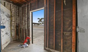 911 N Alameda, Compton, CA 90220