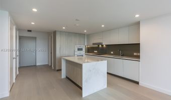 9201 E Bay Harbor Dr 603, Bay Harbor Islands, FL 33154