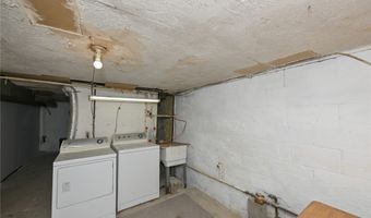 1108 Stinard Ave, Akron, OH 44312