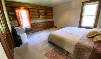 11522 Strouds Run Rd, Athens, OH 45701