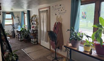 907 S Main St, Bicknell, IN 47512