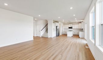 15072 Sycamore St NW, Andover, MN 55304