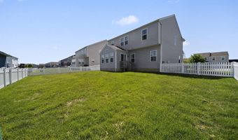 43 Burroughs Dr, Ashville, OH 43103