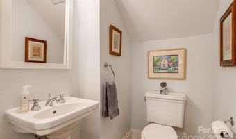 7 Kenilwood Pl, Asheville, NC 28803