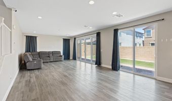 10058 Matter Overlook Dr, Las Vegas, NV 89178