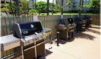 3009 Ala Makahala Pl 1008, Honolulu, HI 96818