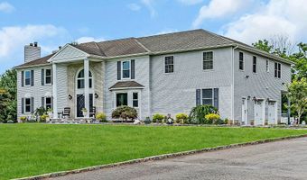 20 Regency Way, Manalapan, NJ 07726