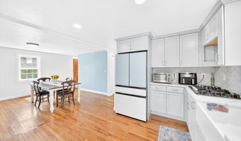 216 Hartford Ave, Bellingham, MA 02019