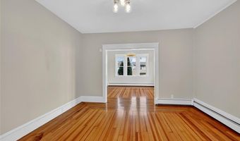 112 Villa Ave, Cranston, RI 02905