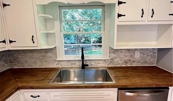 140 Northcrest Dr, Athens, GA 30601