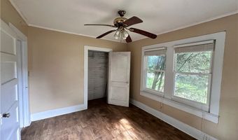 621 3rd Ave SE, Aliceville, AL 35442