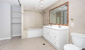 9155 Nesbit Fry 96, Alpharetta, GA 30022