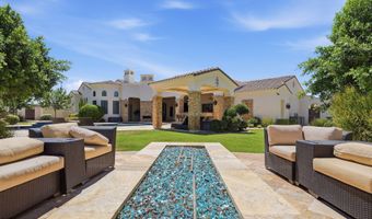 525 W HARMONY Pl, Chandler, AZ 85248