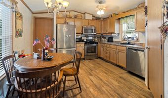 6 Susan St, Beacon Falls, CT 06403