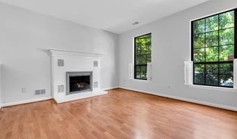 242 Perth Hill Ct, Aberdeen, NJ 07747