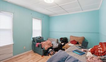 64 Hyde St, Burlington, VT 05401