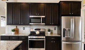 12 Jamie Ct, Barnegat, NJ 08005