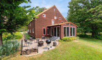 73 College Rd, Center Harbor, NH 03226