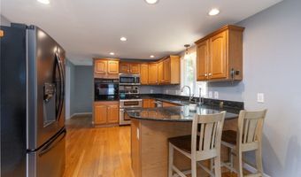 25 Calvin St, Ayer, MA 01432