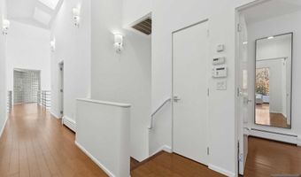 23 Rio Vista Dr, Alpine, NJ 07620