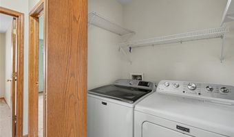 604 SE Tower Ct, Ankeny, IA 50021