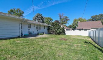 230 8th St, Adams, NE 68301