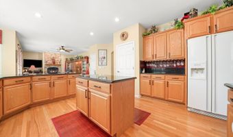 25014 W Nicklaus Way, Antioch, IL 60002