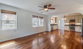 1467 Wilkes Ave, Biloxi, MS 39530