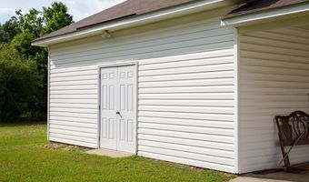 298 S Main St, Baxley, GA 31513