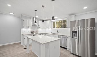 137 Winsor Rd, Beaufort, SC 29906