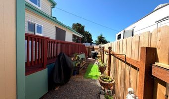16117 HIGHWAY 101 76, Brookings, OR 97415