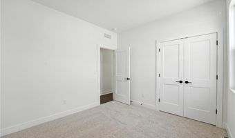 1665 N Grayhawk Dr, Basehor, KS 66007
