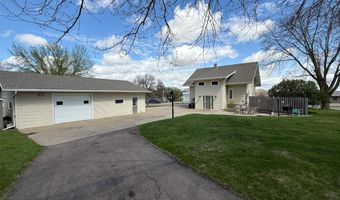 508 3rd Ave, Alton, IA 51003