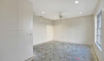 140 NE 7th St, Belle Glade, FL 33430