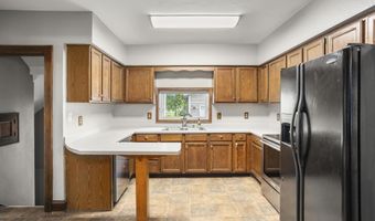 1324 W WASHINGTON St, Appleton, WI 54914