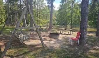 198 Bream Dr, Anacoco, LA 71403