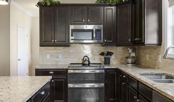 1 Milner Ct, Albany, NY 12208