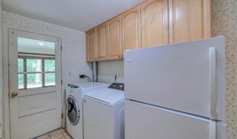 718 Blenheim Ave, Absecon, NJ 08201